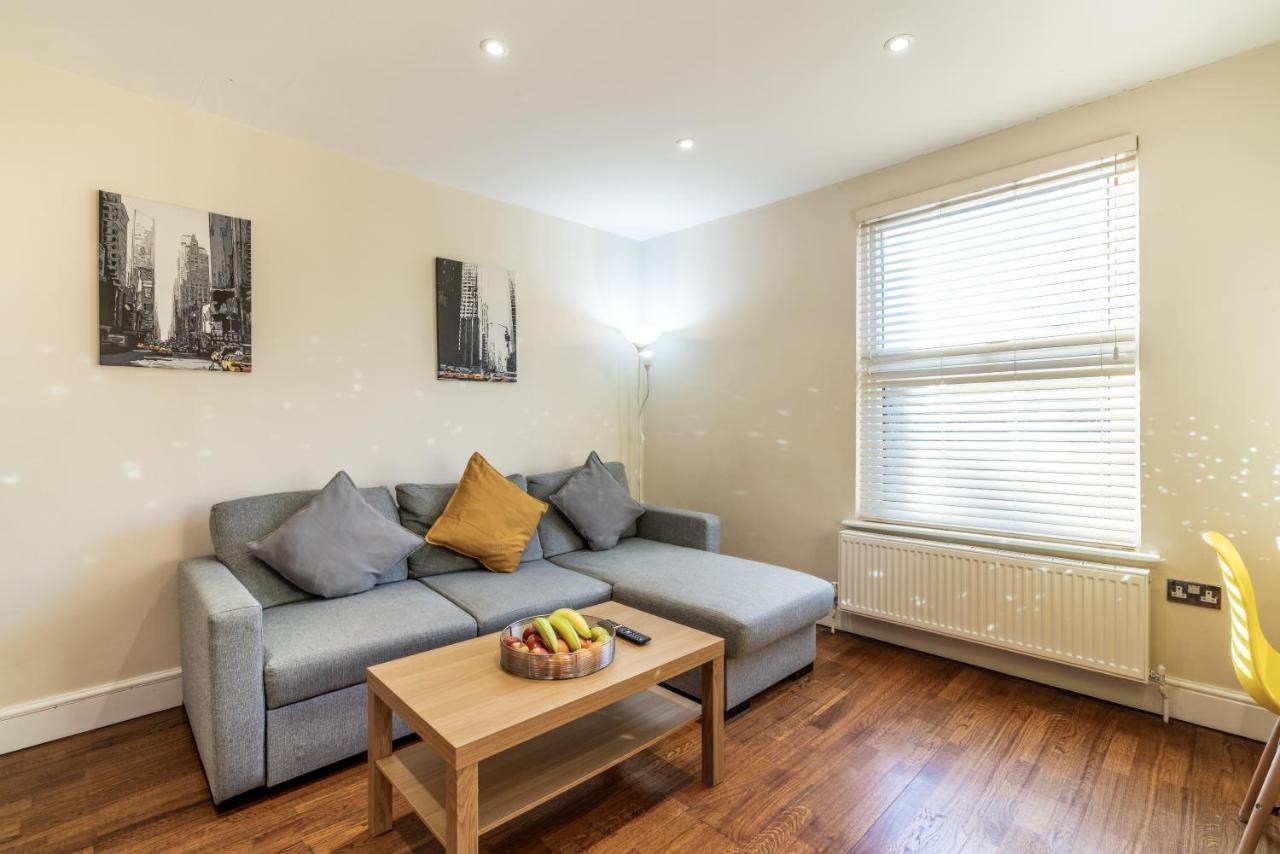 One Bedroom Flat In Bush Hill Park Enfield Buitenkant foto